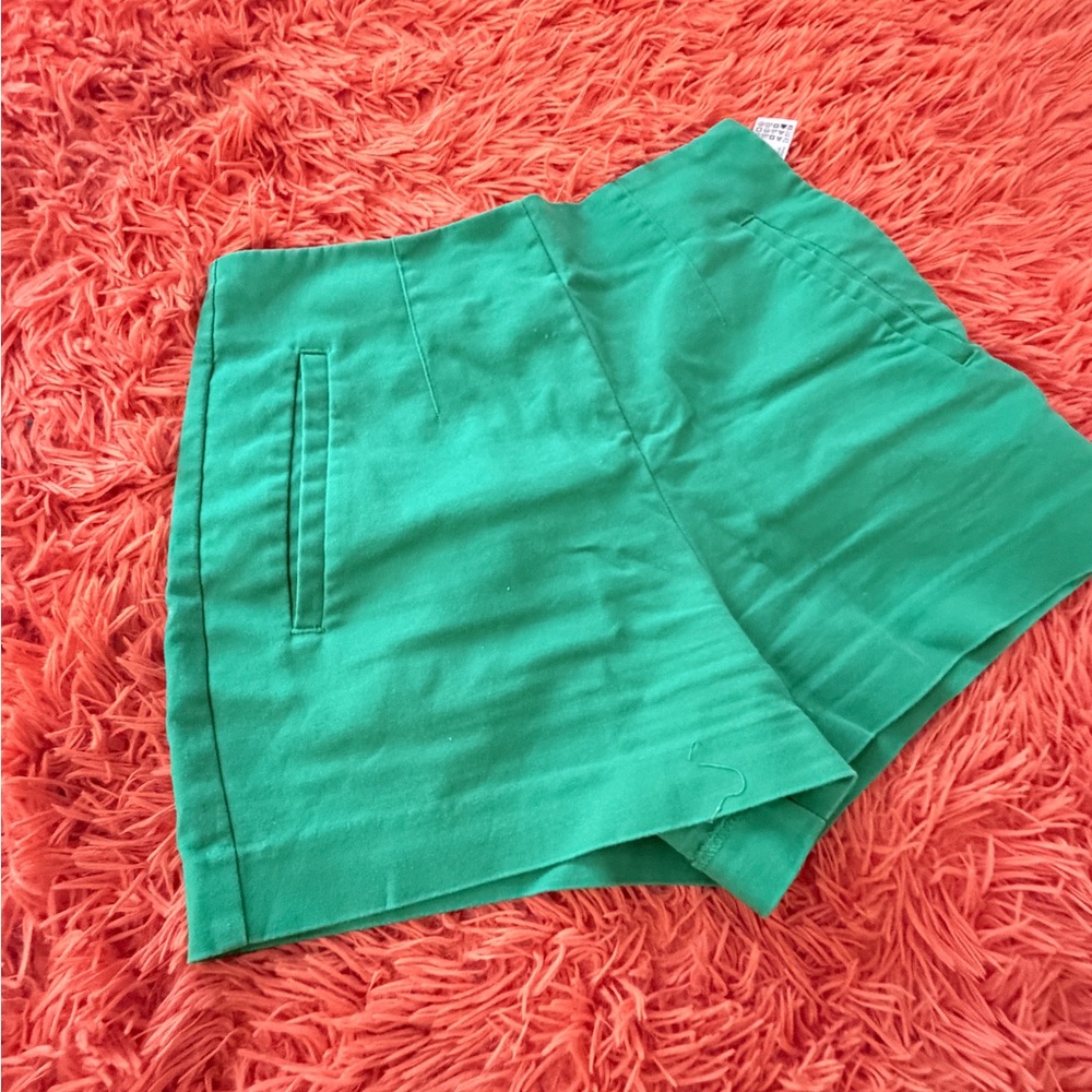 Zara Vibrant Green Women's Skorts